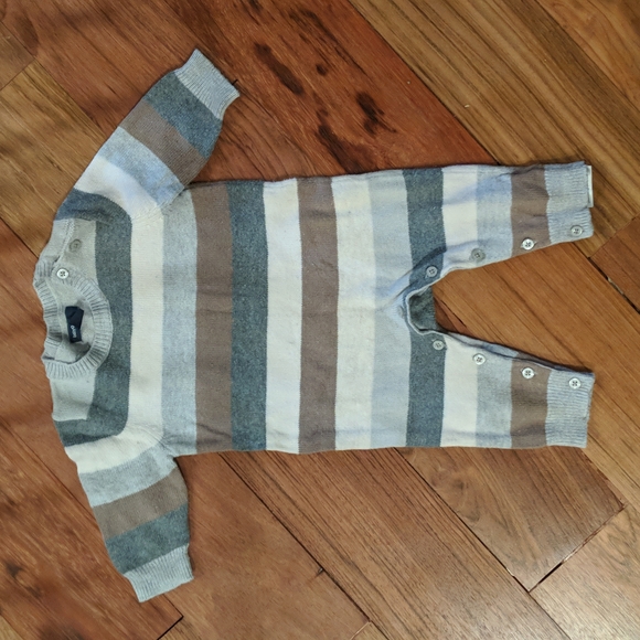 Bundle of 3 Baby Gap Sweater Onesies - Picture 6 of 6